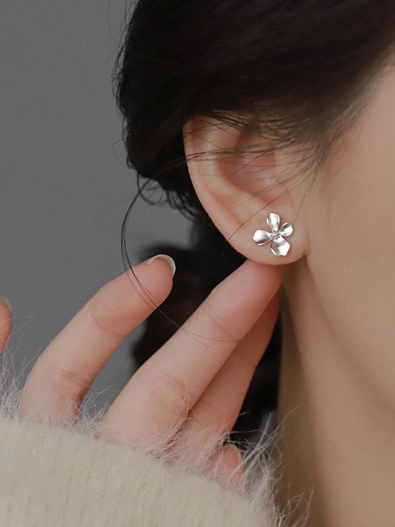 Korean Style S925 Sterling Silver Forest Themed Sweet Osmanthus Flower Earrings For Girls, Elegant And Versatile Stud Earrings-Silver-1