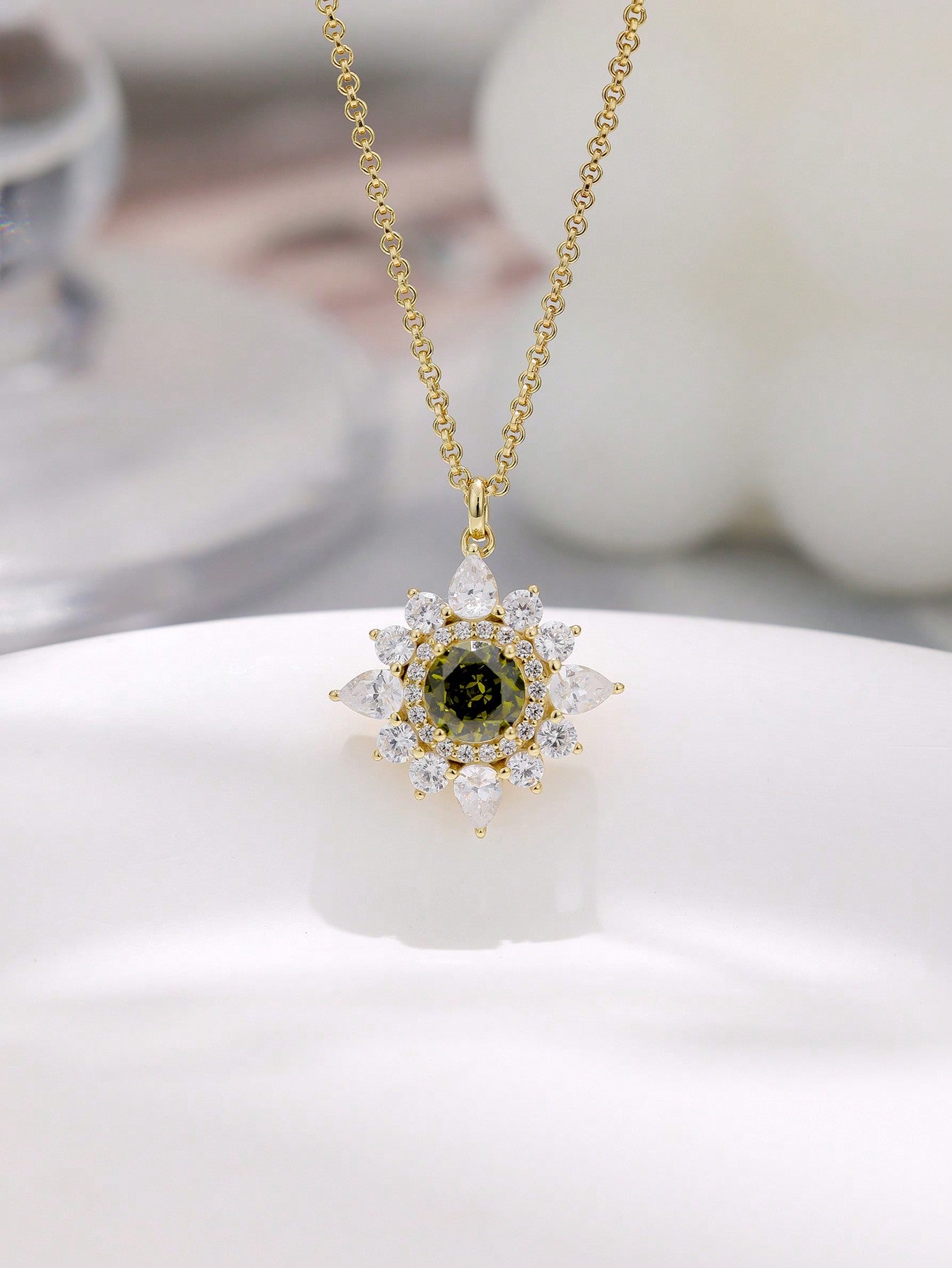 1 PCS S925 Sterling Silver Plated 14k Golden Olive Green Shiny  Sunflower Shape Pendant Necklace For Women Wedding Party Jewelry Gifts-Yellow Gold-1