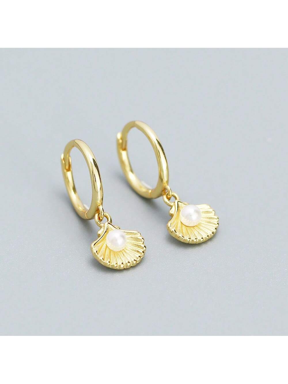 Yhe0560 Shell Pearl Earrings For Women, New Design Trendy Pearl Stud Earrings With A Sense Of Fashion, 2023-Gold-1