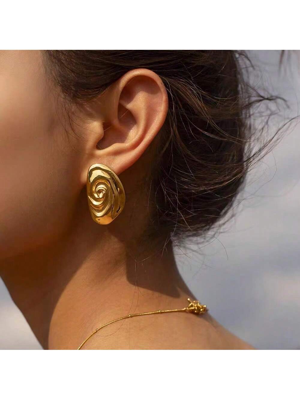 Fashionable Minimalist Spiral & Conch Shell Texture Design Ear Studs, Metallic Style Earrings For Women-Yellow Gold-1