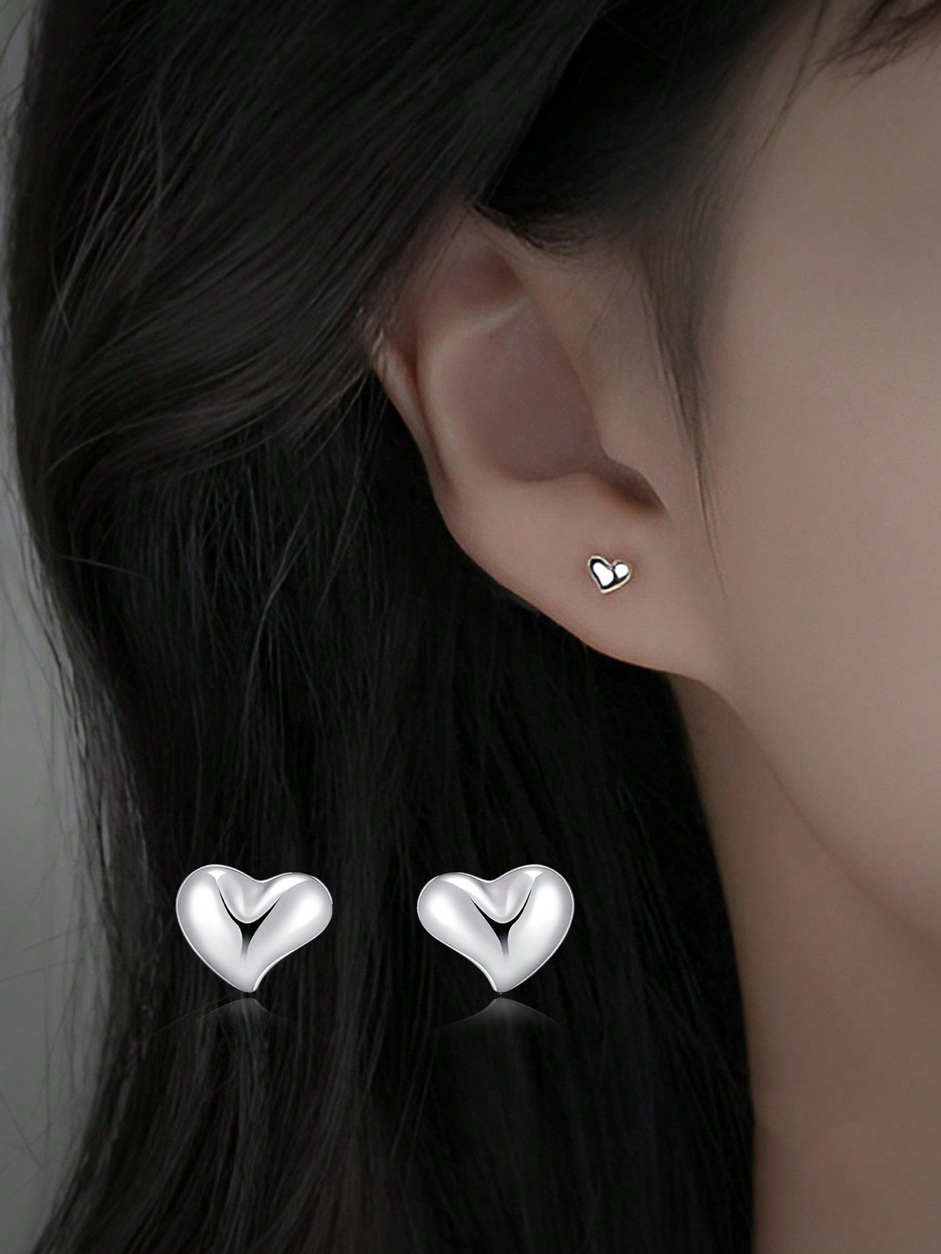 1pair Fashionable Simple S925 Silver Heart Shaped Stud Earrings, Perfect Gift For Girlfriend To Show Personal And Elegant Style In Daily Or Dating Outfits-Silver-1