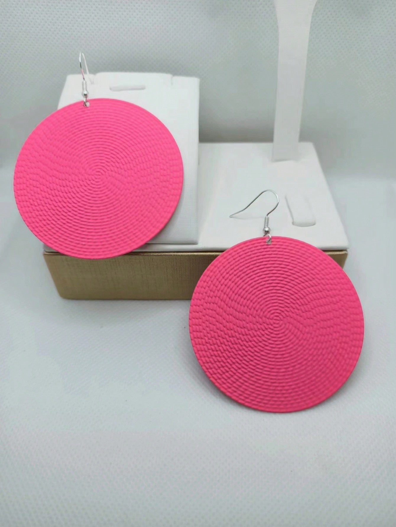 1pair Fashionable Oversize Round Plate Hoop Earrings-Hot Pink-1